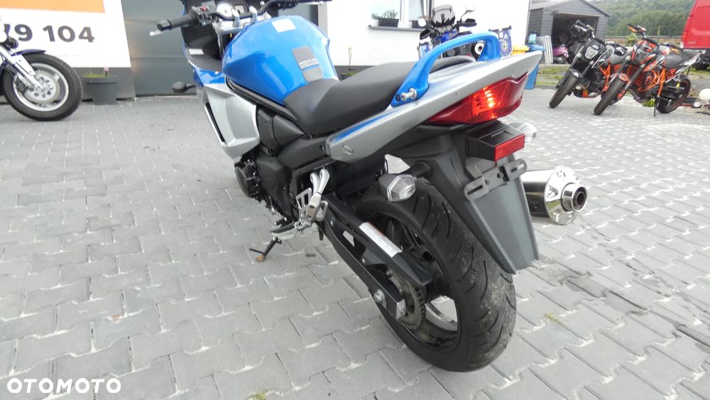 Suzuki GSX - 9