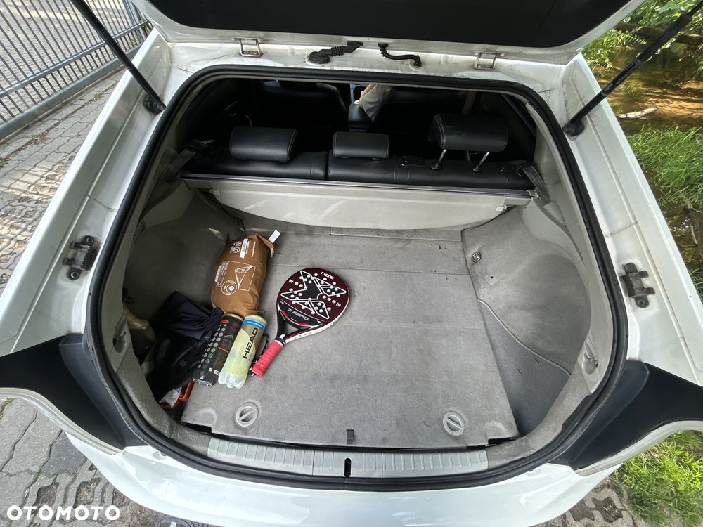 Toyota Prius - 11