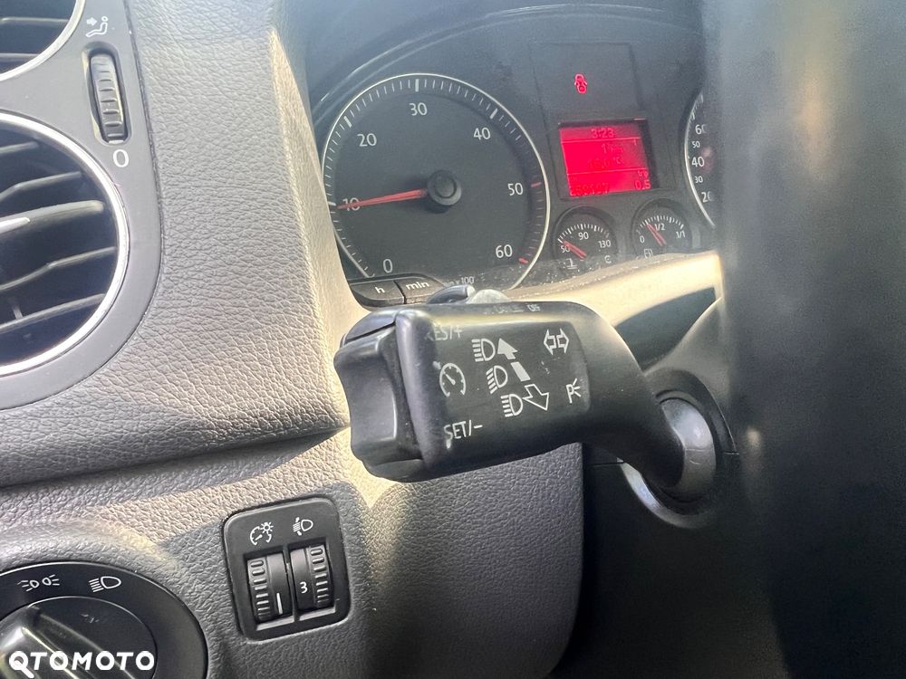 Volkswagen Golf Plus 1.9 TDI Comfortline - 8