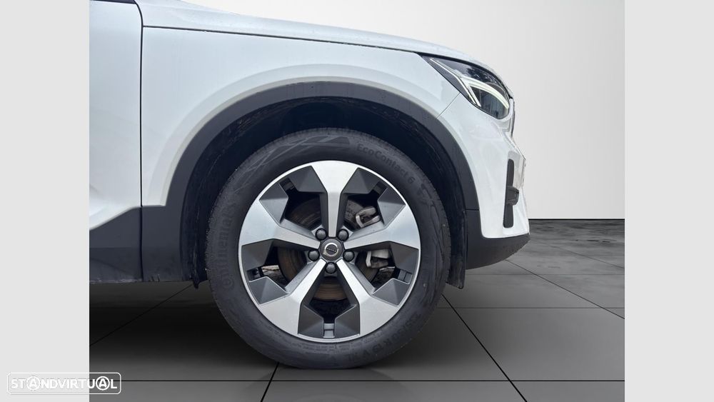 Volvo XC 40 2.0 B3 Core - 11