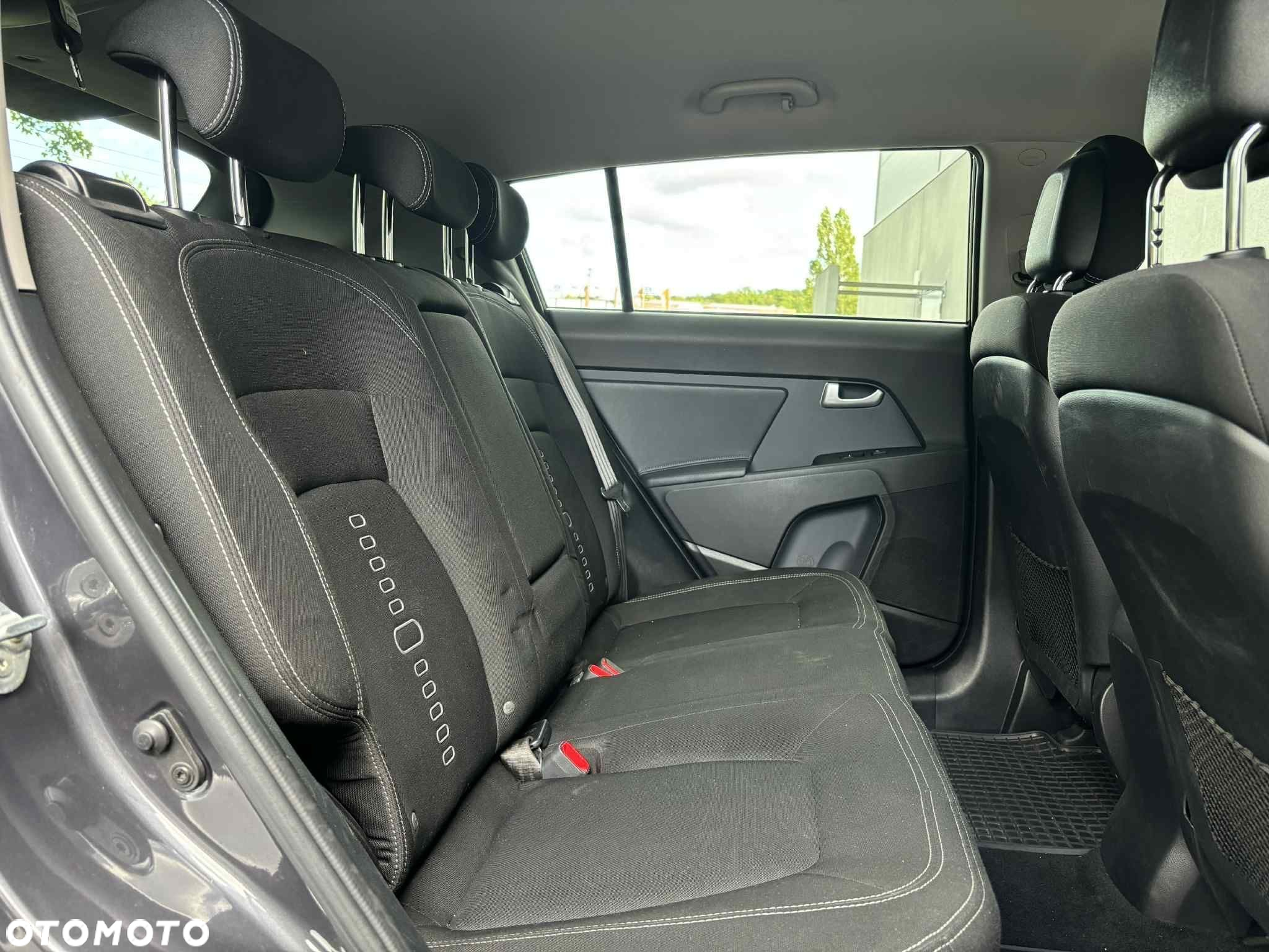 Kia Sportage 1.6 GDI Business Line L 2WD - 17