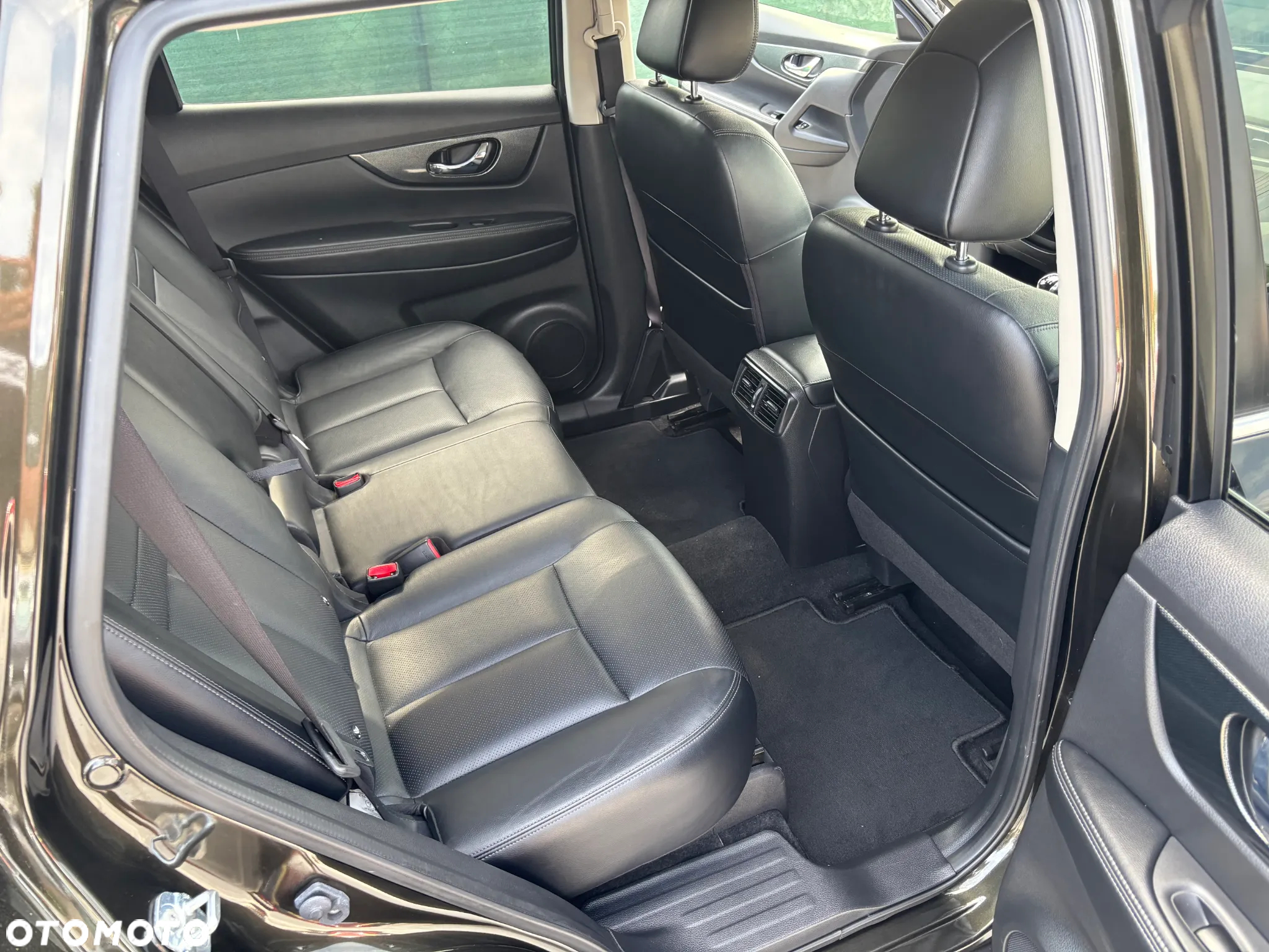 Nissan X-Trail 1.6 DCi Tekna 4WD - 37