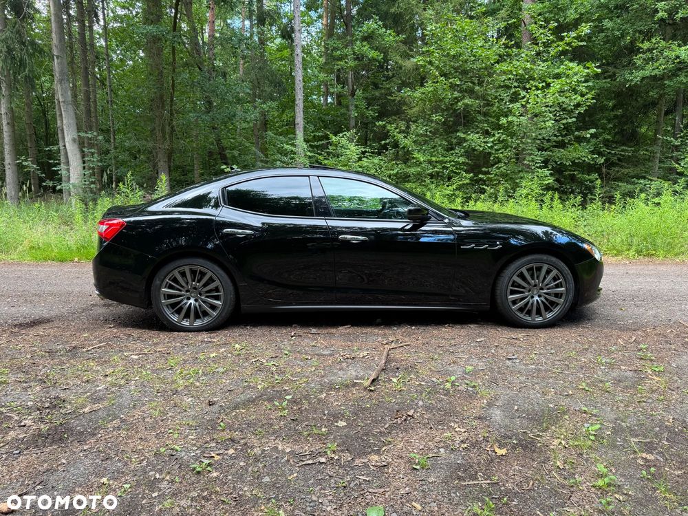 Maserati Ghibli S - 10