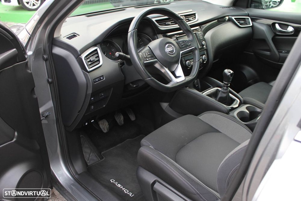 Nissan Qashqai 1.5 dCi N-Connecta J18+Led - 7