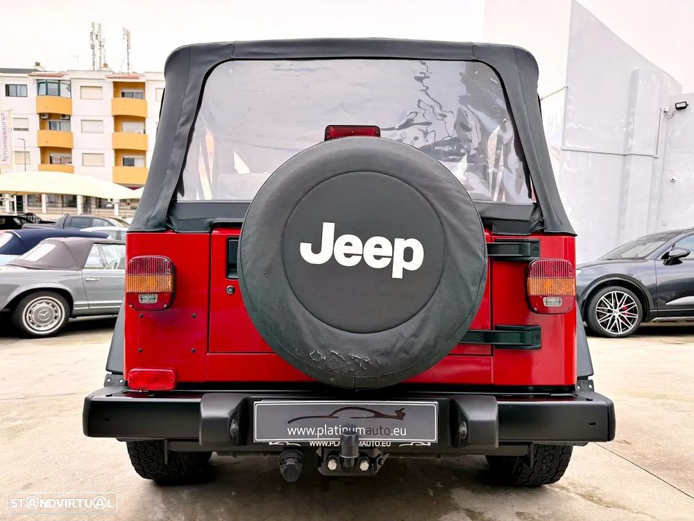 Jeep Wrangler - 38
