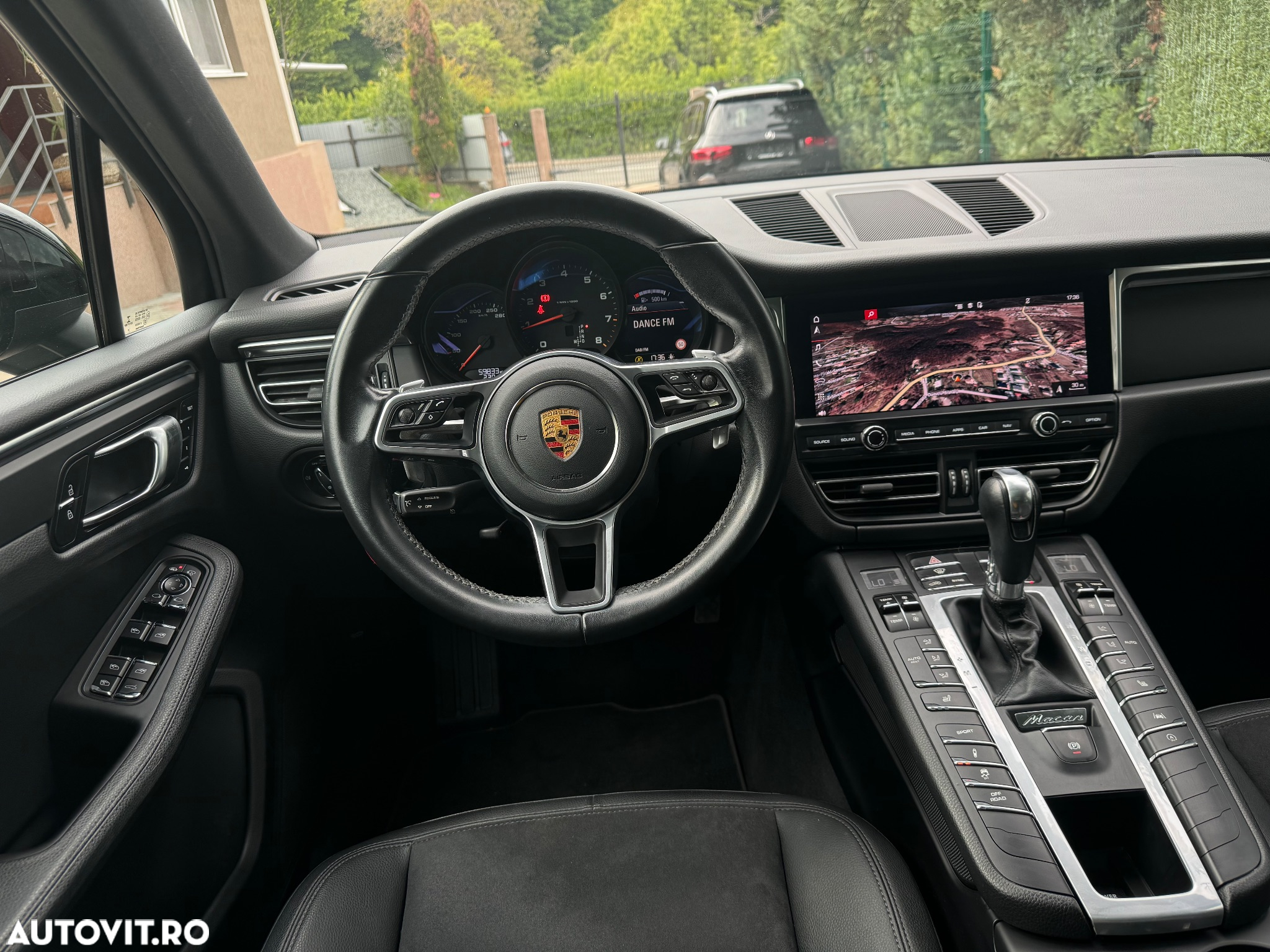 Porsche Macan Standard - 8