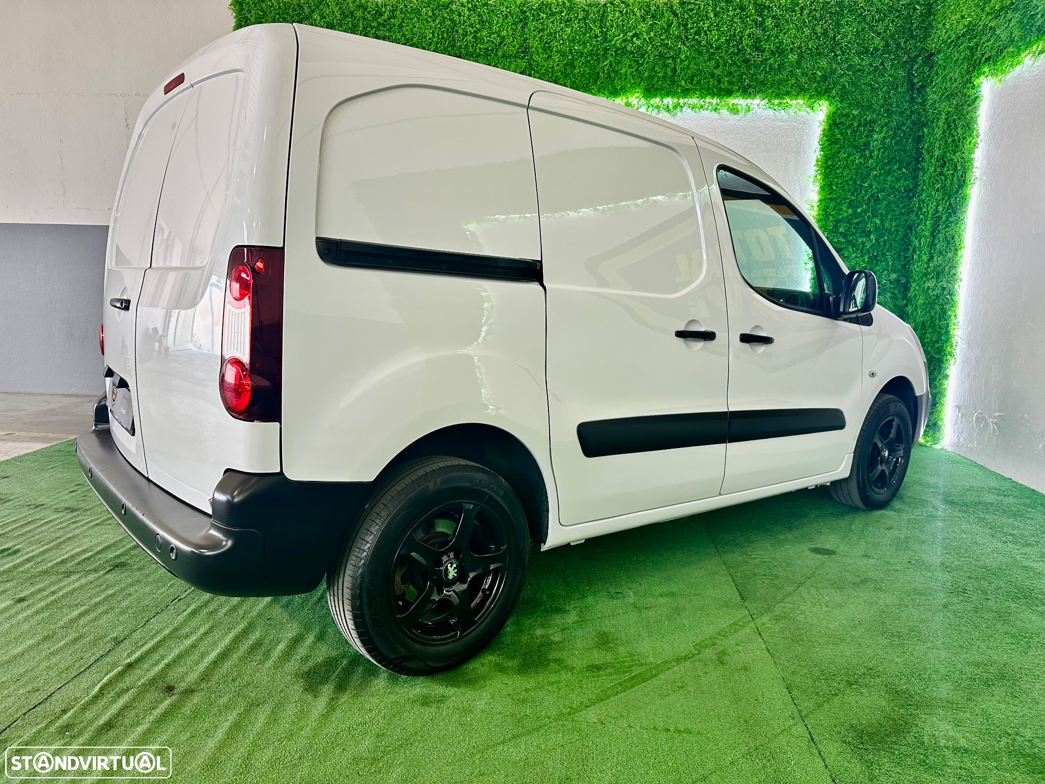 Peugeot Partner 1.6 BlueHDi 100 L1 XR S&S IVA Dedutivel - 2