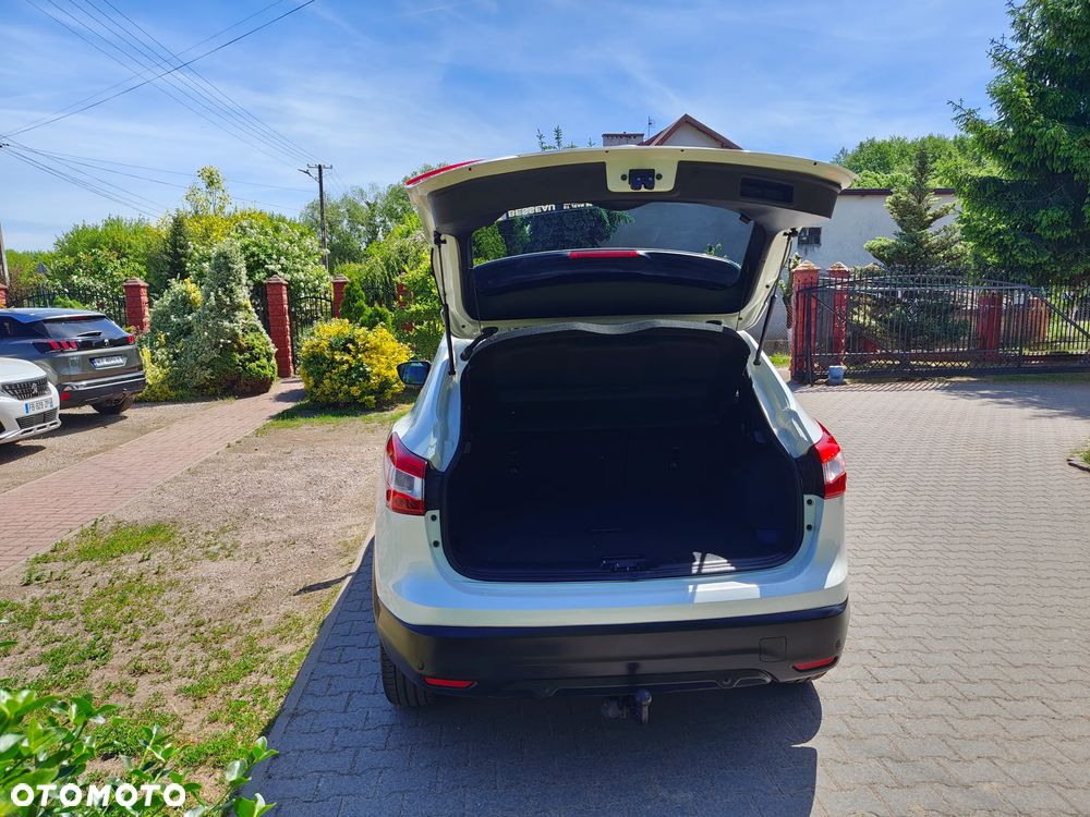 Nissan Qashqai 1.5 dCi N-Connecta - 31