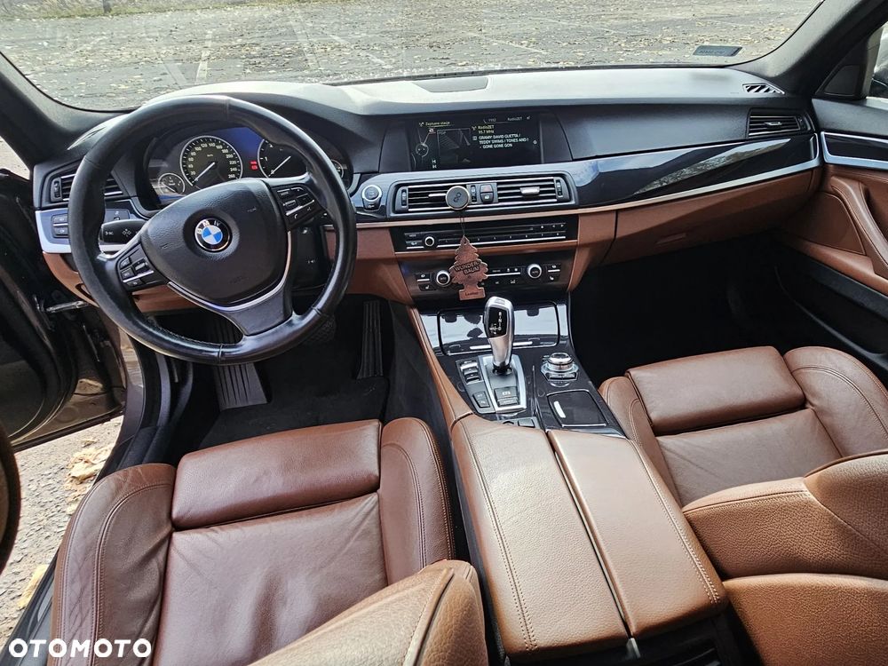 BMW Seria 5 520d - 12