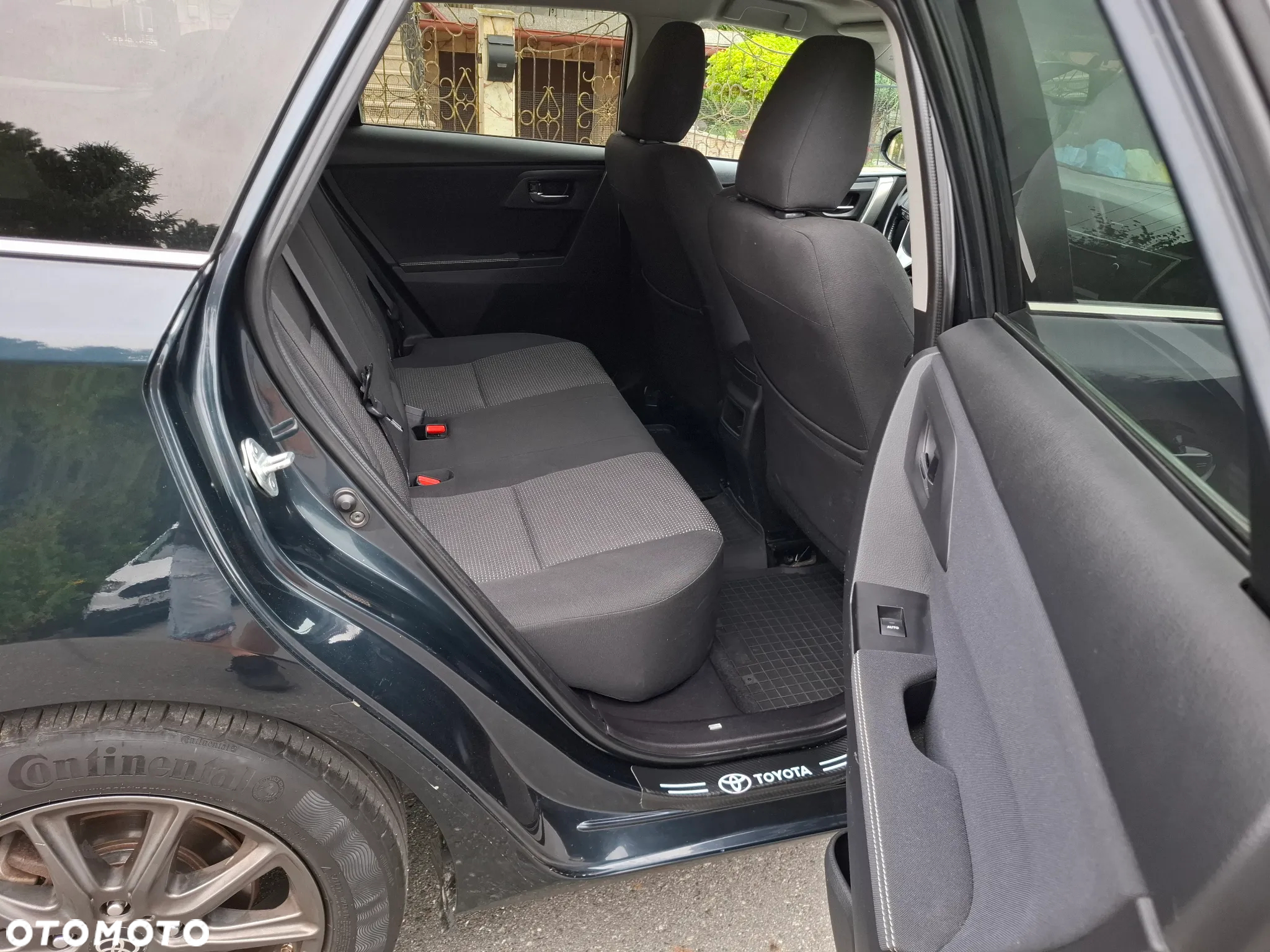 Toyota Auris 2.0 D-4D Touring Sports Life Plus - 15