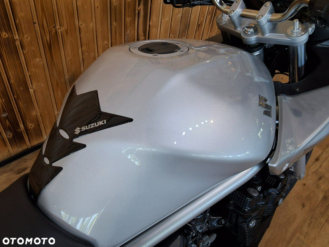 Suzuki Bandit - 15