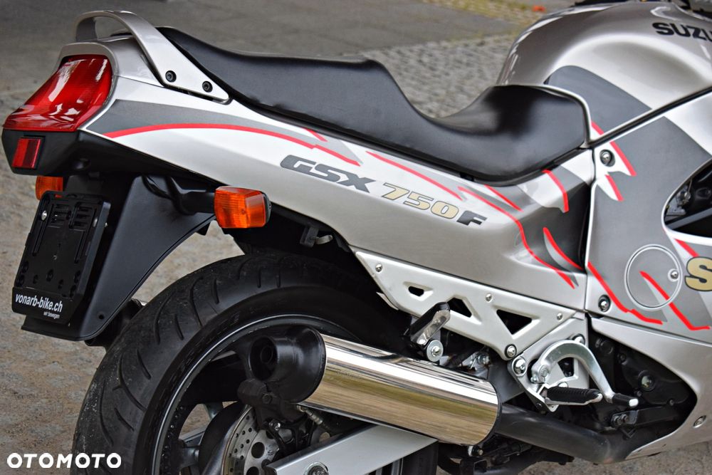 Suzuki GSX-F - Katana - 6