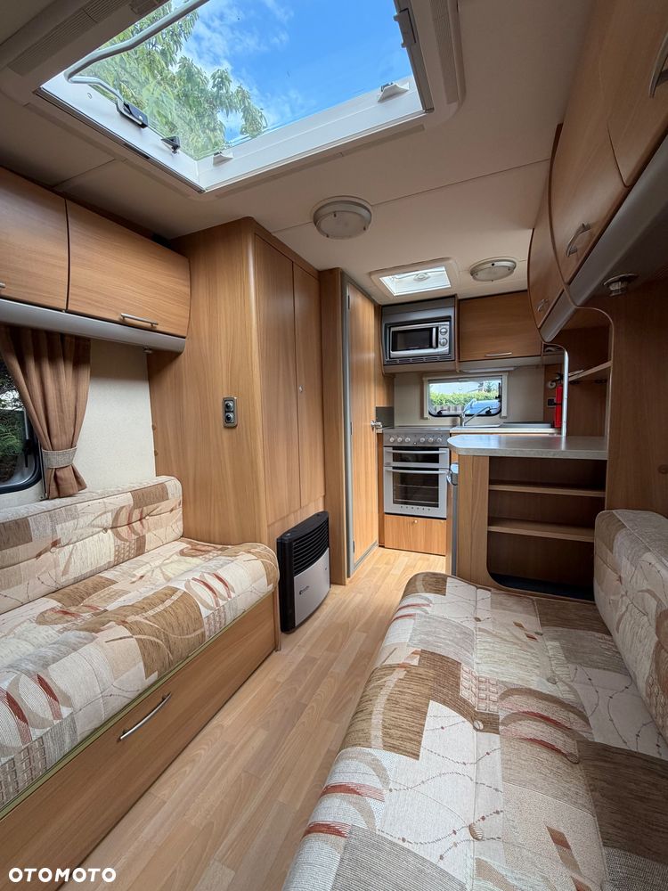 SWIFT Charisma 220 - 25