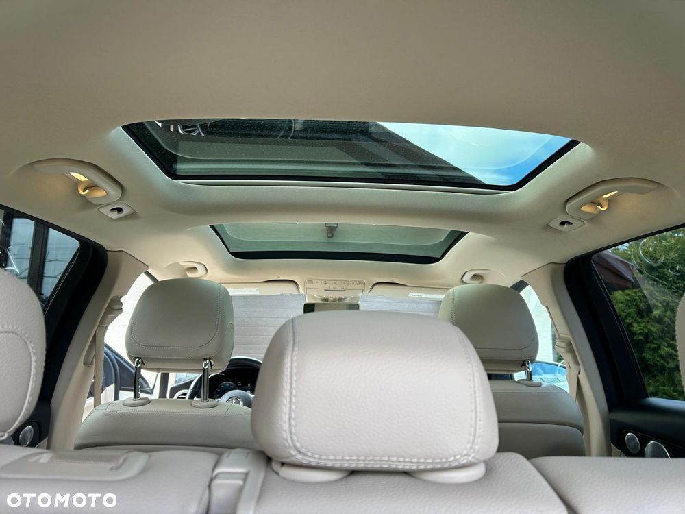 Mercedes-Benz GLC 300 4Matic 9G-TRONIC - 12