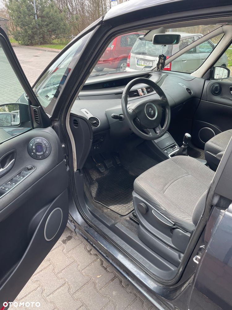 Renault Espace 2.0 dCi Expression - 11