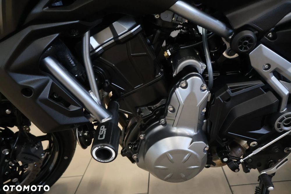 Kawasaki Z 650 - 24
