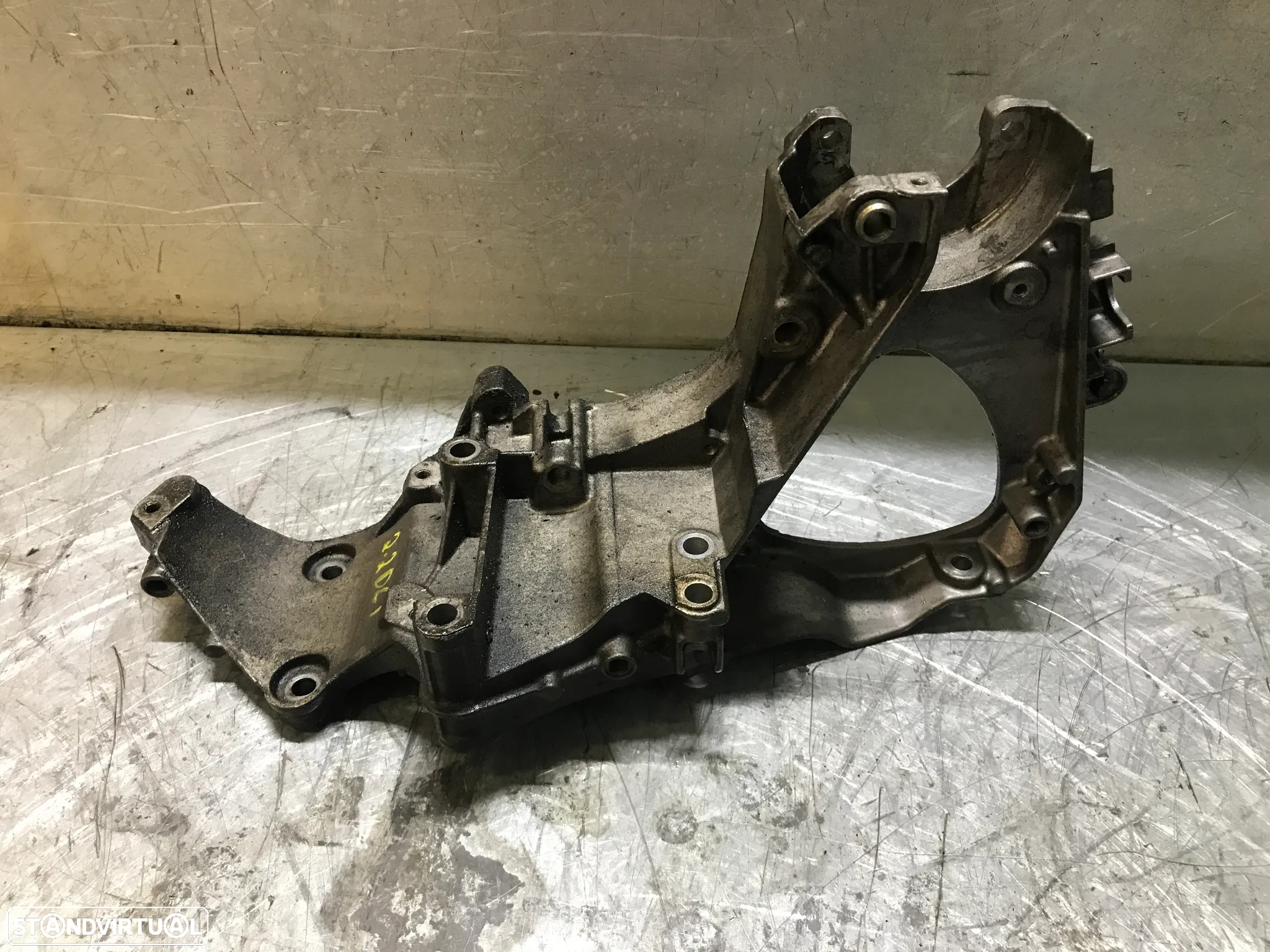 APOIO / SUPORTE DO ALTERNADOR RENAULT LAGUNA / ESPACE / MASTER 2.2DCI 2.5DCI 8200123833 - 5