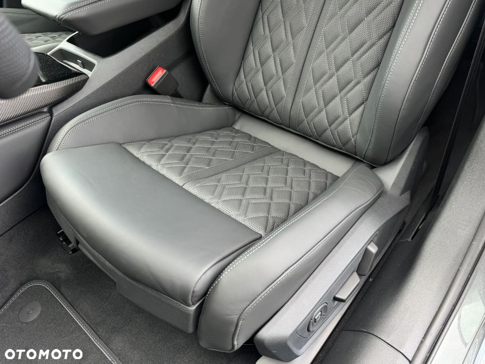 Audi A6 Avant TFSI mHEV Quattro S tronic - 33