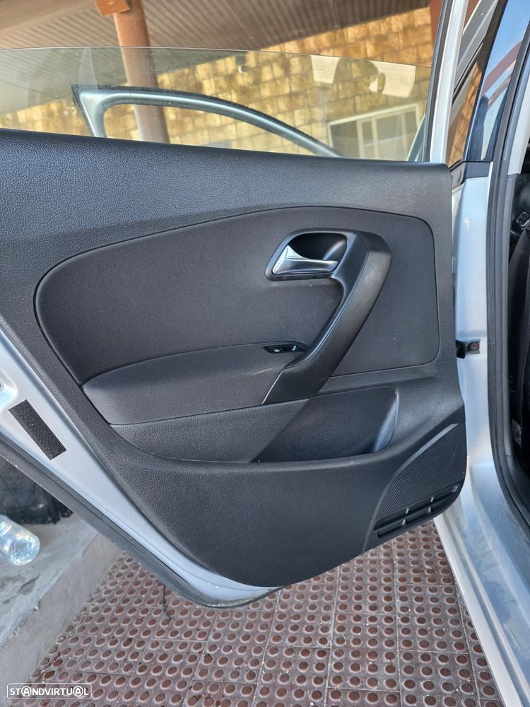VW Polo 1.6 TDI Highline - 13