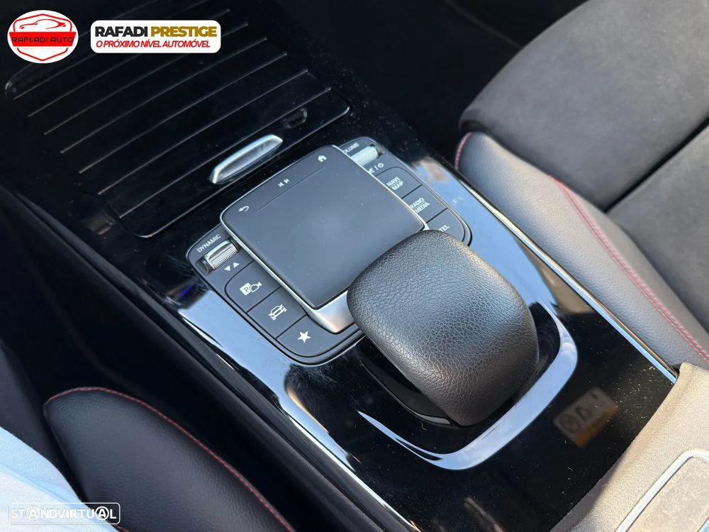 Mercedes-Benz A 250 e 8G-DCT AMG Line - 39