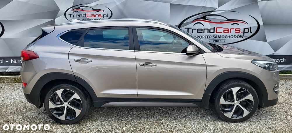 Hyundai Tucson 2.0 CRDI BlueDrive Style 2WD - 4