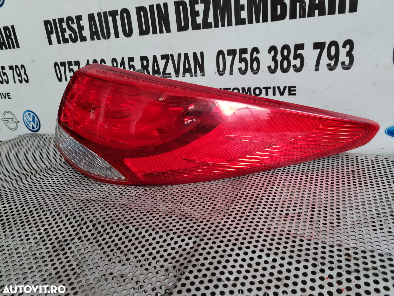 Lampa Stop Tripla Dreapta De Pe Caroserie LED Hyundai IX35 An 2009-2010-2011-2012-2013-2014-2015 Or - 2