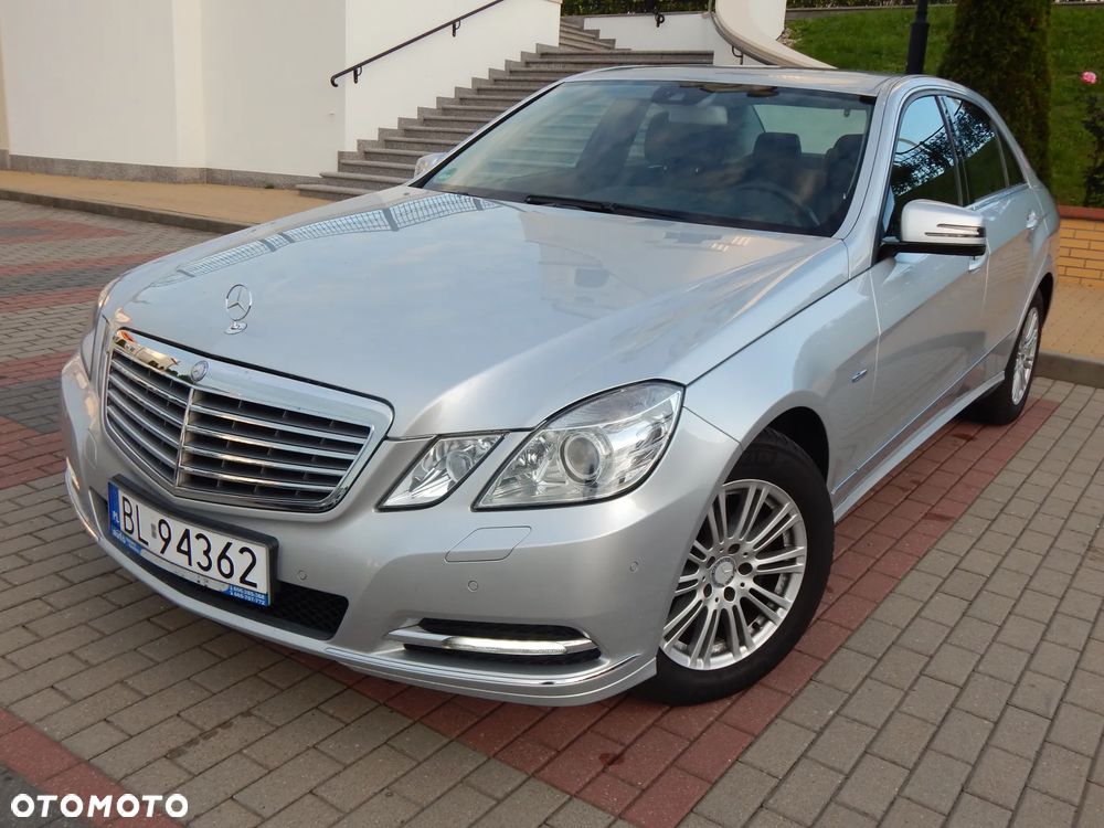 Mercedes-Benz Klasa E 250 CGI BlueEff Elegance - 2