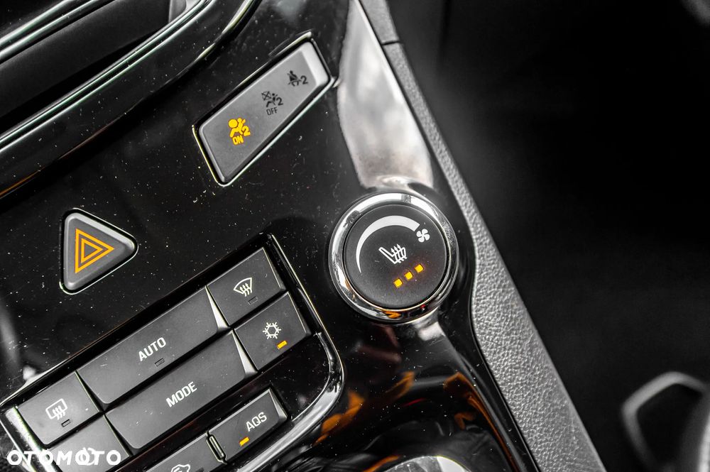 Chevrolet Orlando - 29