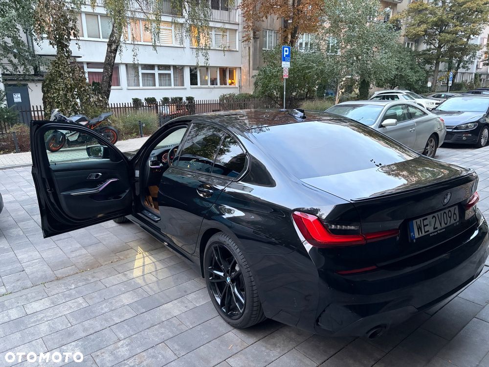 BMW Seria 3 320i xDrive M Sport sport - 12