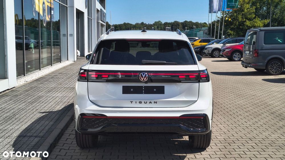 Volkswagen Tiguan - 8
