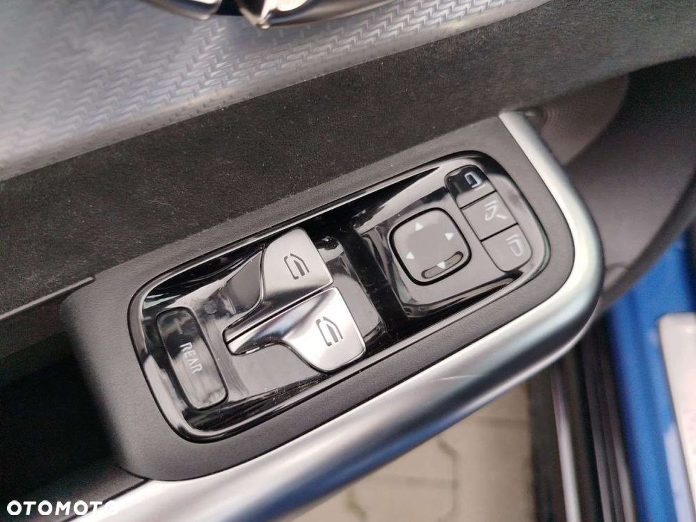 Mercedes-Benz CLA - 14