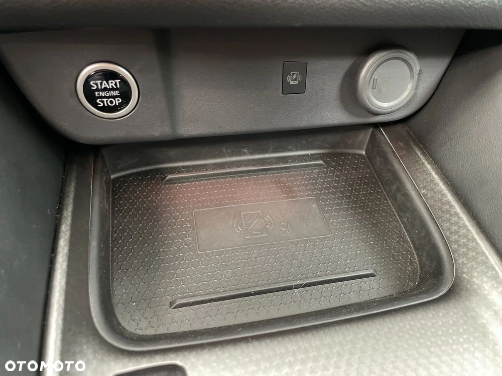 Nissan Qashqai 1.3 DIG-T MHEV N-Connecta Xtronic - 22