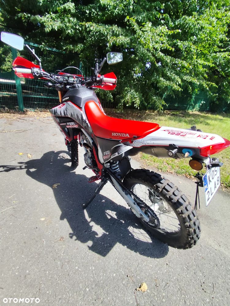 Honda CRF - 8
