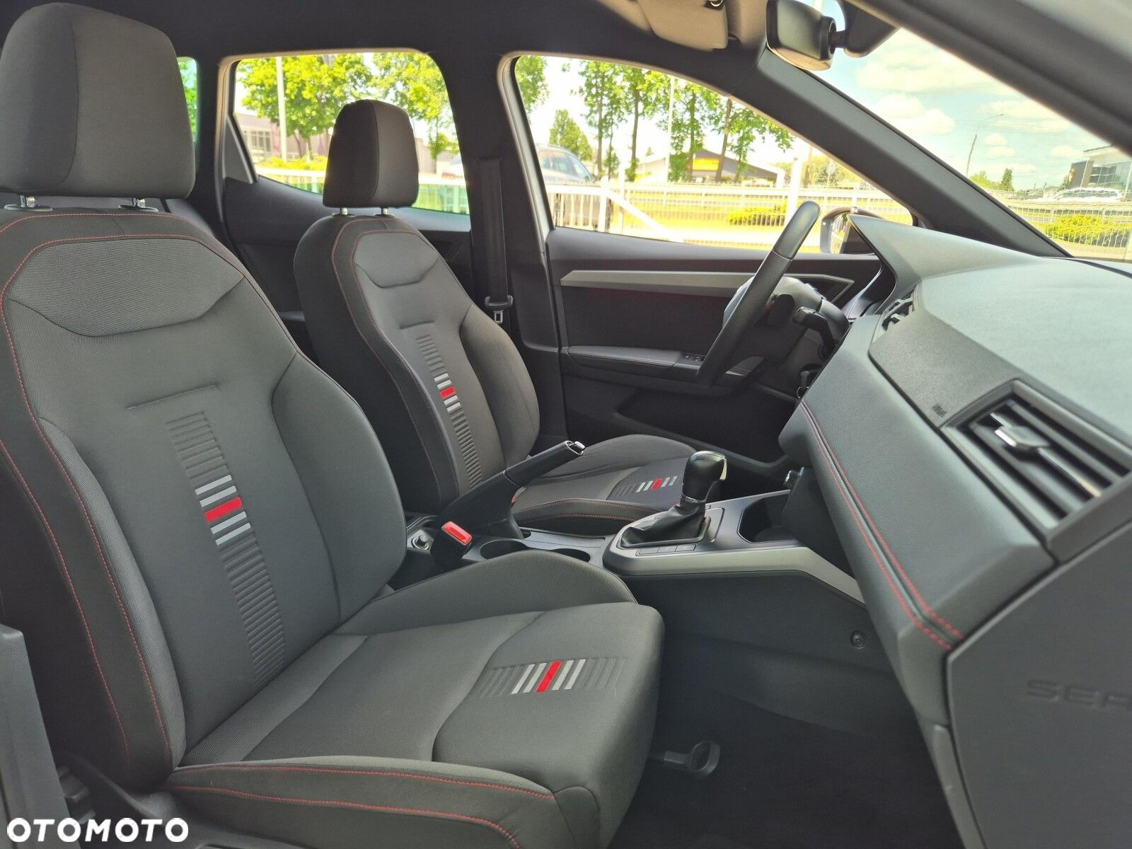 Seat Arona - 12