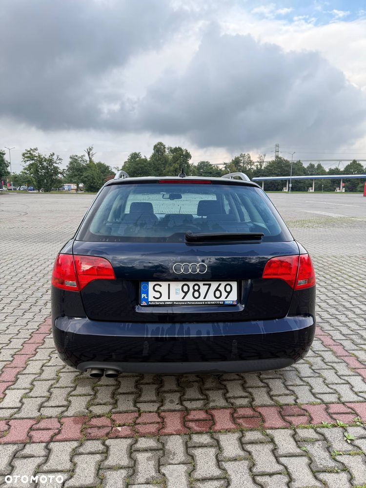 Audi A4 Avant - 4