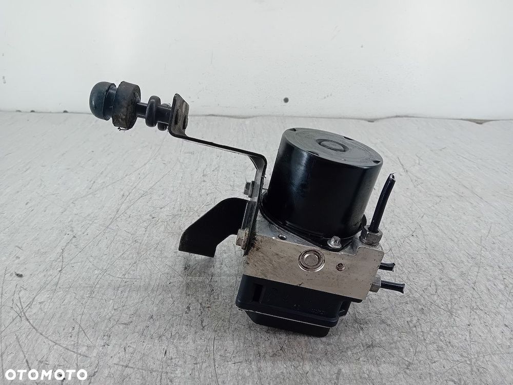 POMPA ABS SKODA FABIA II 6R0614417D 0265232282 1.2 HTP - 6