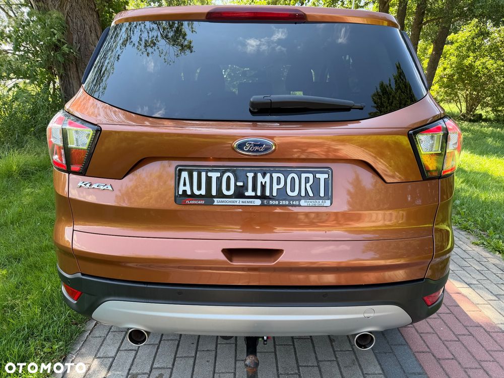 Ford Kuga 2.0 TDCi 2x4 Titanium - 4
