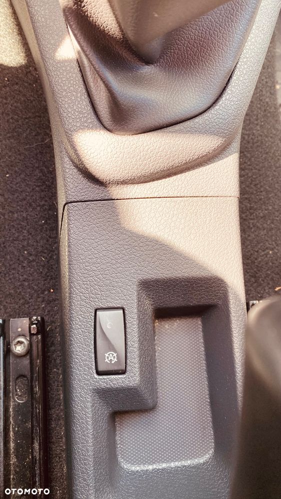 Dacia Logan 1.0 SCe Access - 25