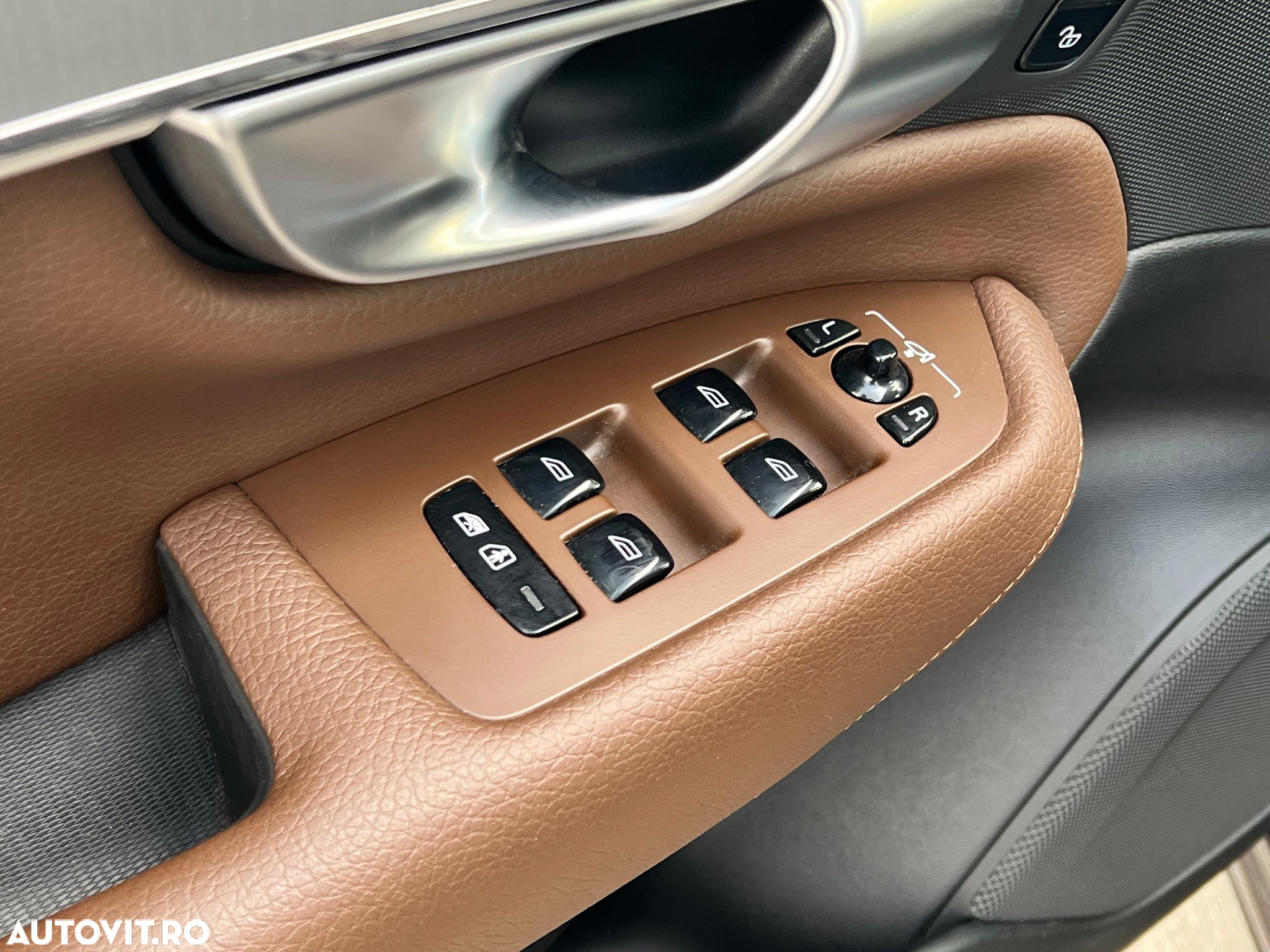 Volvo XC 90 B5 MHEV AWD 5 locuri Momentum Pro - 12