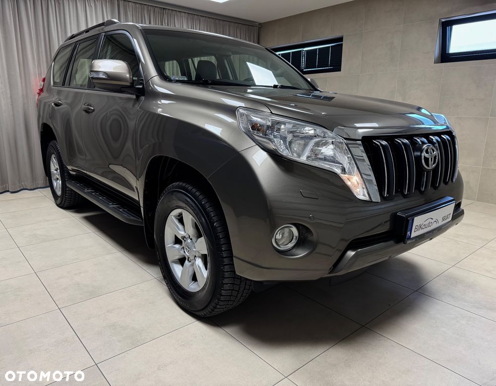 Toyota Land Cruiser - 10