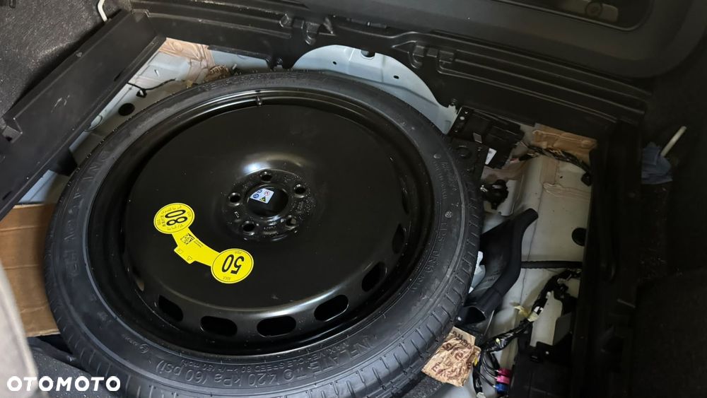 Volvo XC 40 T5 Plug-In Hybrid Core - 16