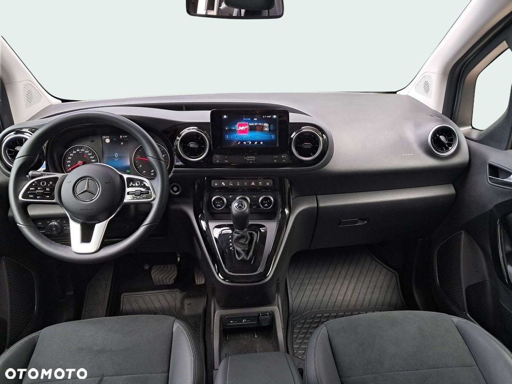 Mercedes-Benz Klasa T 180 d Style - 10