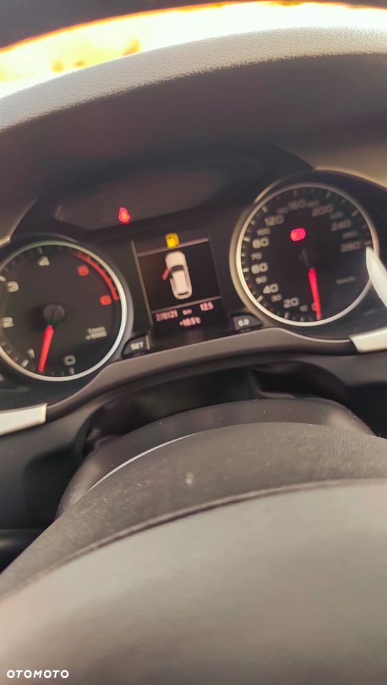 Audi A4 Avant 3.0 TDI DPF quattro Attraction - 14