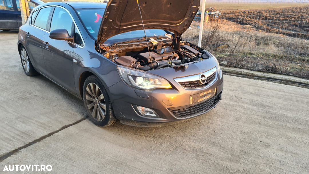 Dezmembrari Opel Astra J 1.7 CDTi - 6