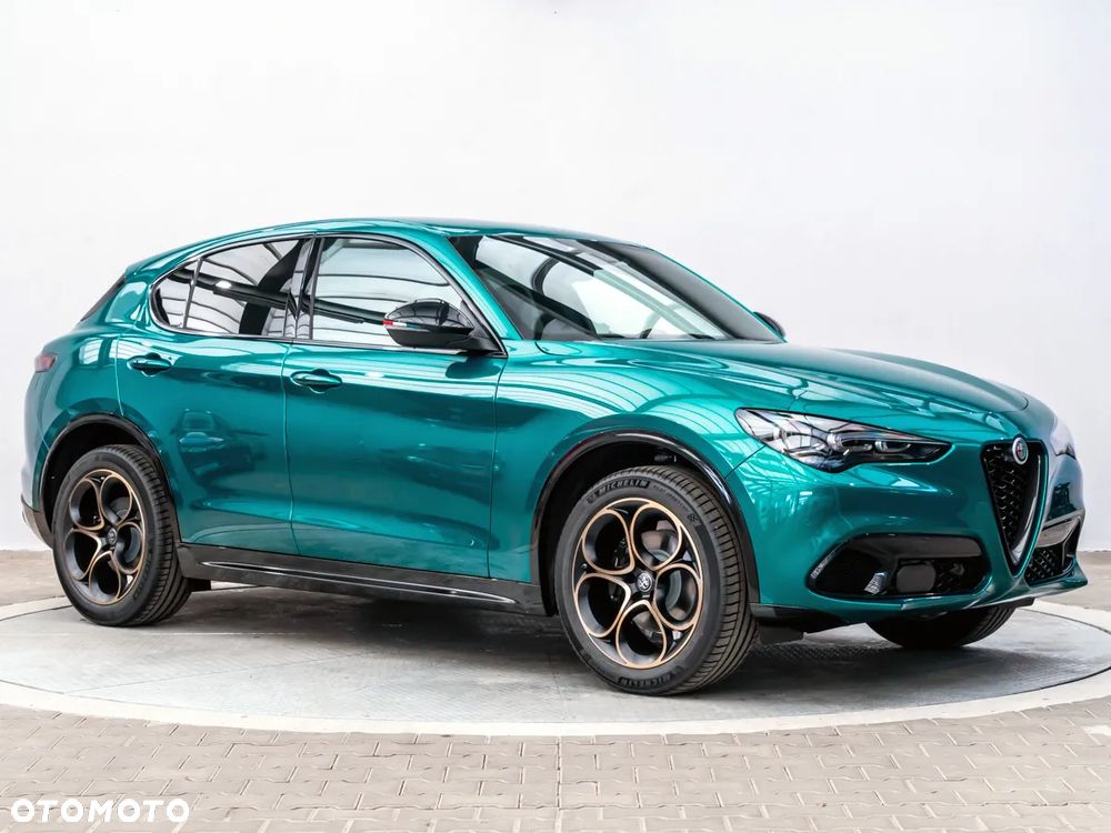 Alfa Romeo Stelvio 2.0 Turbo Intensa Q4 - 11