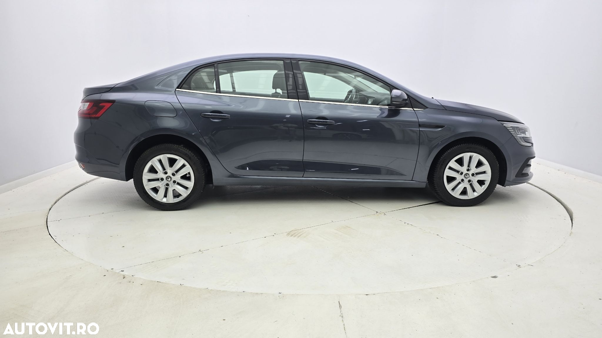 Renault Megane - 5