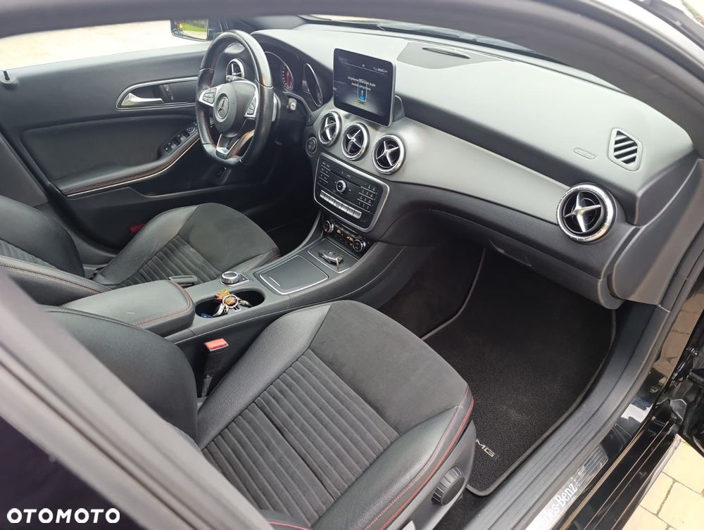 Mercedes-Benz CLA - 28