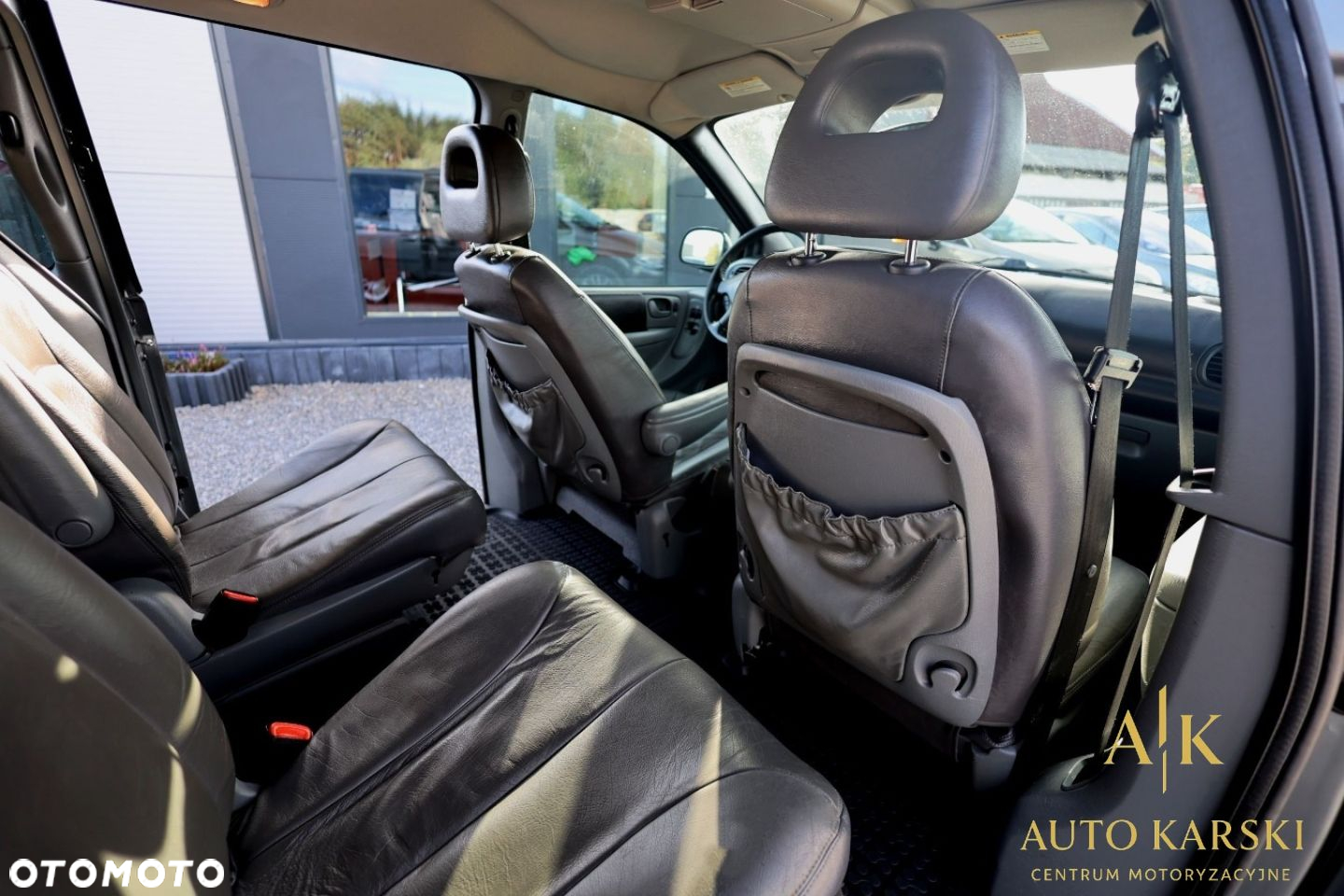 Chrysler Grand Voyager - 38