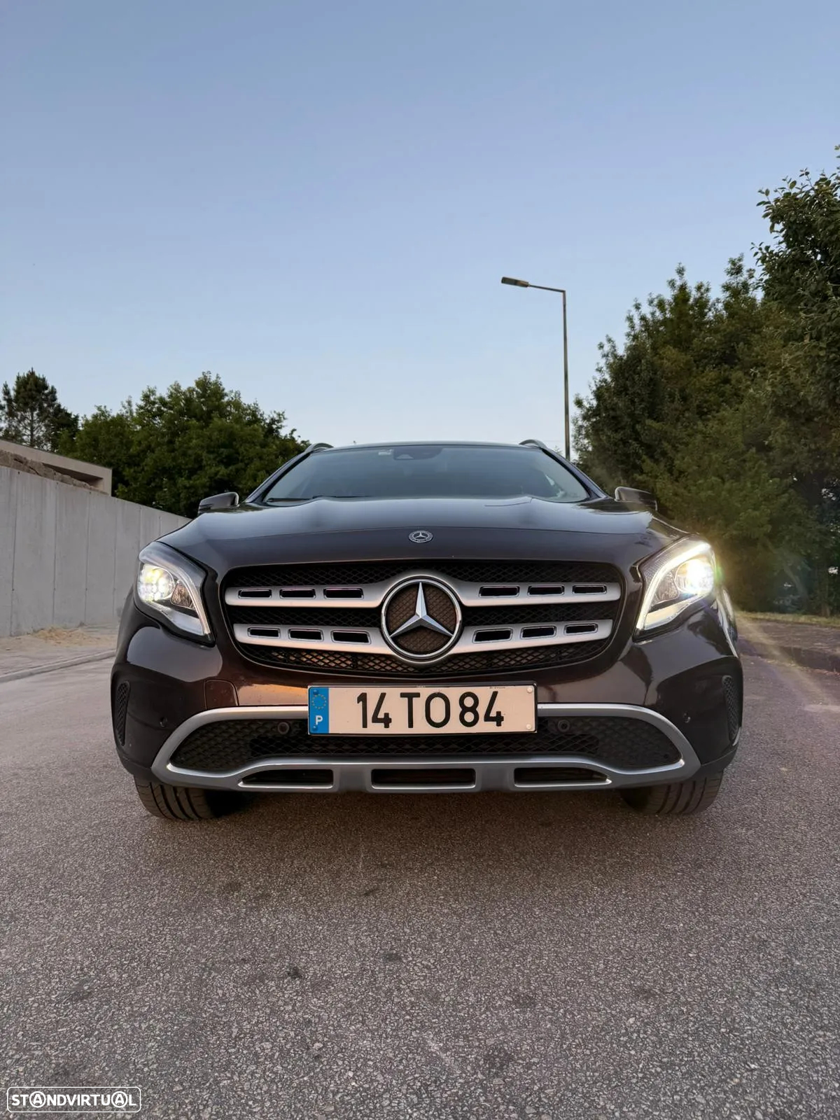 Mercedes-Benz GLA 180 d Aut. - 19