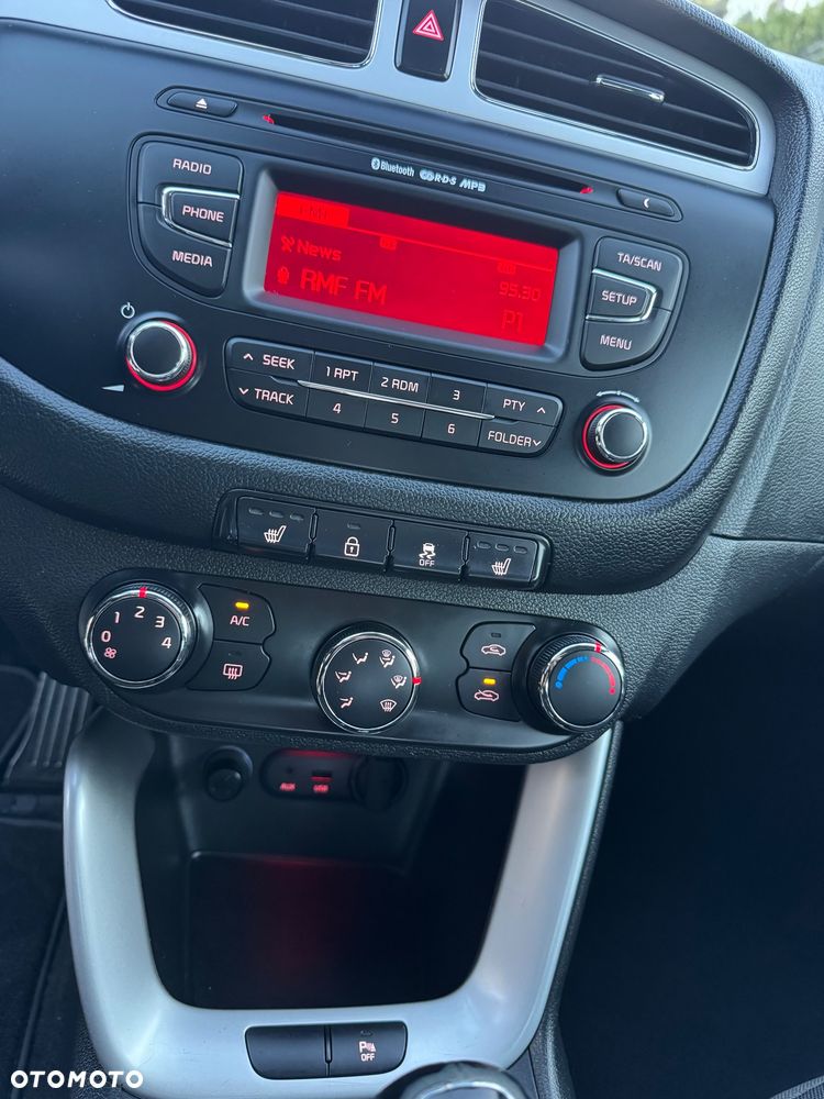 Kia Ceed - 26